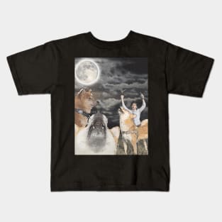 Three doge moon - When moon? BOX graphic. three wolf moon parody. 3 doge howling at the moon Kids T-Shirt